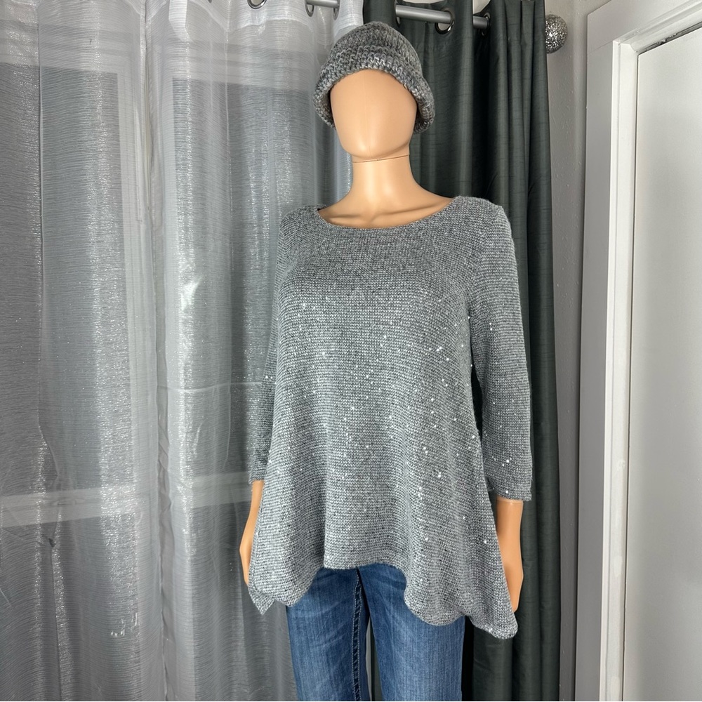 Simply Noelle  Elegant silver sequins grey sweater,size S/M
